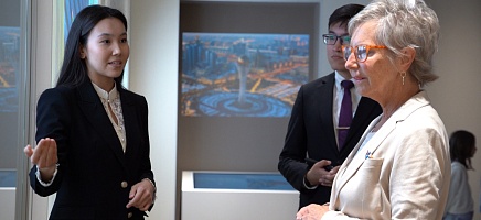 Глава Международного совета архивов посетила Архив Президента РК фото галереи 10